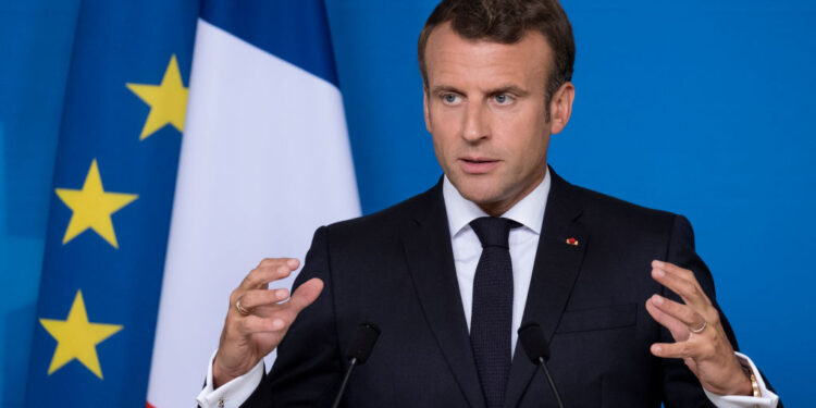 France’s Macron wants G7 to handle Amazon fires