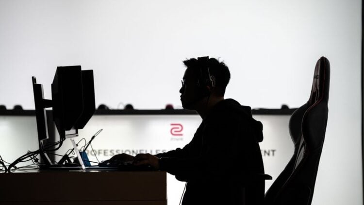 Cyber-security researcher to plead guilty