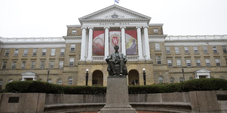Audit: UW tuition $ up, in-state enrollment down