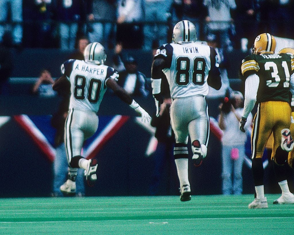 Again. And again. The Packers' frustration continued in Dallas as the Packers got completely dominated in all phases of play in a 35-9 Dallas triumph in the 1994 NFC Divisional Playoff. It was part of a nine-game losing streak for the Packers at Texas Stadium. (Photo by Joseph Patronite/Getty Images)