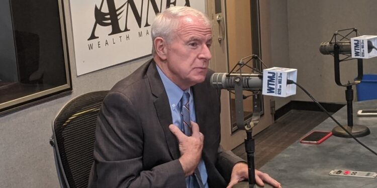 ‘Don’t need an official decision’: Milwaukee Mayor Tom Barrett on ‘People’s Flag’