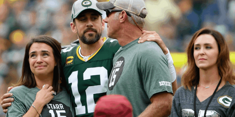 Favre says Kaepernick will go down as a ‘hero’ reaching the same heights as Jackie Robinson or Muhammad Ali [VIDEO]