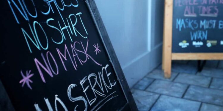 Mandatory mask requirement passed by Milwaukee Common Council