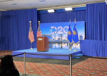 Day 2: Democratic National Convention updates, virtual sessions and WTMJ interviews