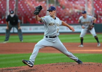 Brent Suter to start game one against the Dodgers, Woodruff gets game two