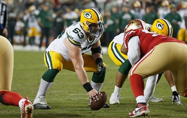 Packers place Center Corey Linsley on Injured Reserve