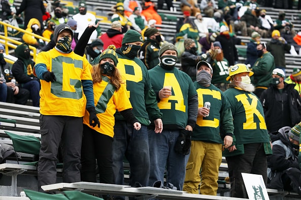 GALLERY: Packers season ends in stunning upset at Lambeau Field - WTMJ