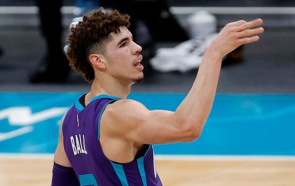 Rookie LaMelo Ball pours in career-high 27 points, Hornets top Bucks 126-114