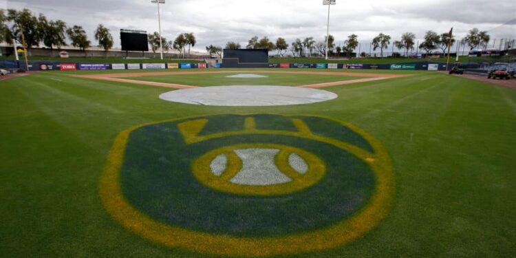 WATCH: The sights and sounds of Brewers Spring Training [VIDEO]