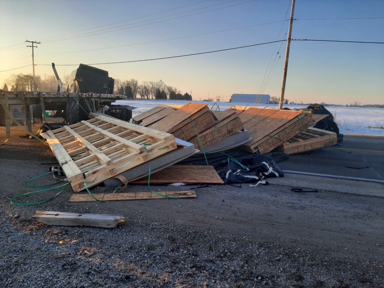 Three vehicle accident closes Highway 20, Highway 45 in Racine County