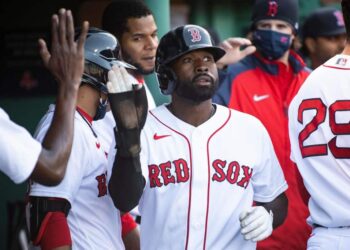 ‘I’m looking forward to seeing what this team can do,’ Brewers Outfielder Jackie Bradley Jr. tells WTMJ