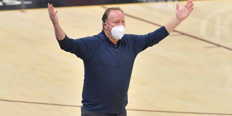 Bucks could be without seven players against New York, including Antetokounmpo and Middleton