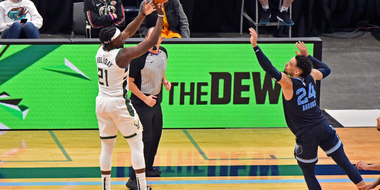 [Photo Gallery] Bucks outlast the Grizzlies in a win before the All Star break