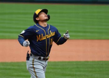 Brewers snap Cardinals four-game winning streak with 9-5 win at Busch Stadium