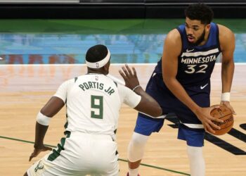 NBA moves up Bucks vs. Timberwolves tipoff to 3:30 p.m. Wednesday