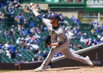 Brewers shutout Cubs for third time in 2021, take the series with a 6-0 win at Wrigley