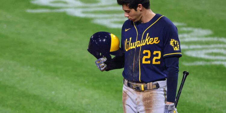 Yelich heading back to 10-day IL with lower back strain, Tyrone Taylor called up