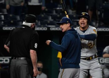 Brewers are ‘Royally’ frustrated; drop game 1 in Kansas City 2-0.