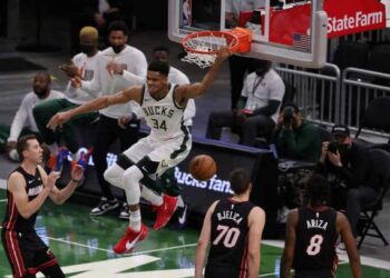 Extra Points: Bucks Don’t Duck