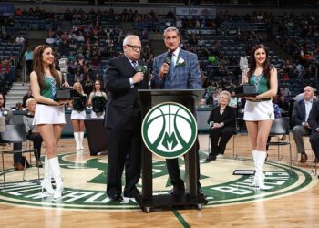 Legendary Milwaukee Bucks broadcaster Jim Paschke to retire at the end of the 2021 season [VIDEO]