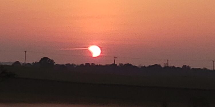 Photo Gallery: Early morning eclipse