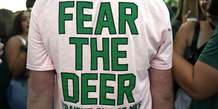 Gallery: No fear in these “Deer” fans. Game 5 was a success!