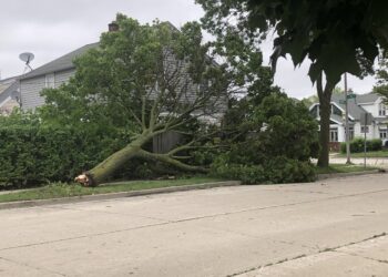 Photo Gallery:  Storm hits S.E. Wisconsin hard, and it’s not done yet