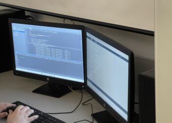 More than 400 students compete in programming competition at Marquette University