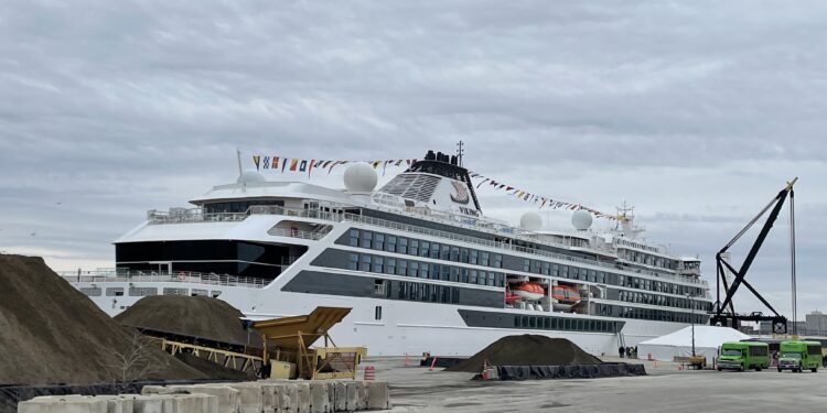 Cruise season is upon us and Milwaukee is to expect 33 cruise ships and over 10,000 passengers