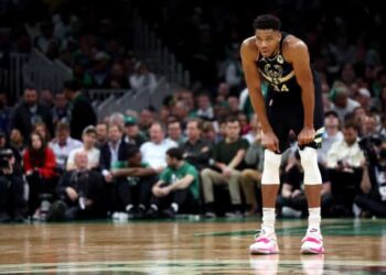 Avalanche of Threes Buries Bucks