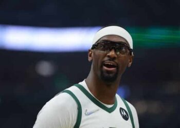 Extra Points: Bucks Need to Keep Bobby