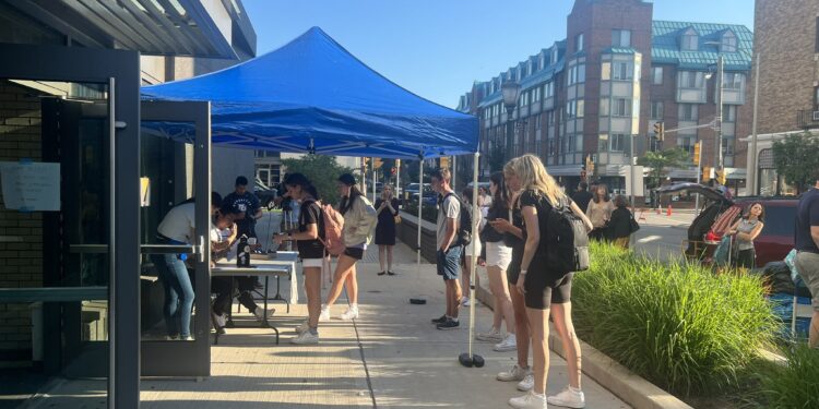 Marquette’s students move into their dorms