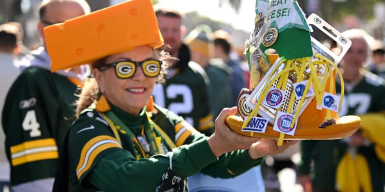 Europe Packers Fans in Green Bay This Week : r/GreenBayPackers