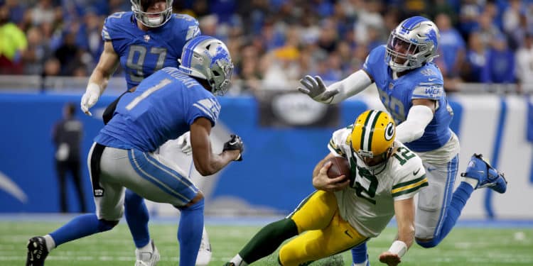 Packers fall to Lions, 15-9, for fifth straight loss