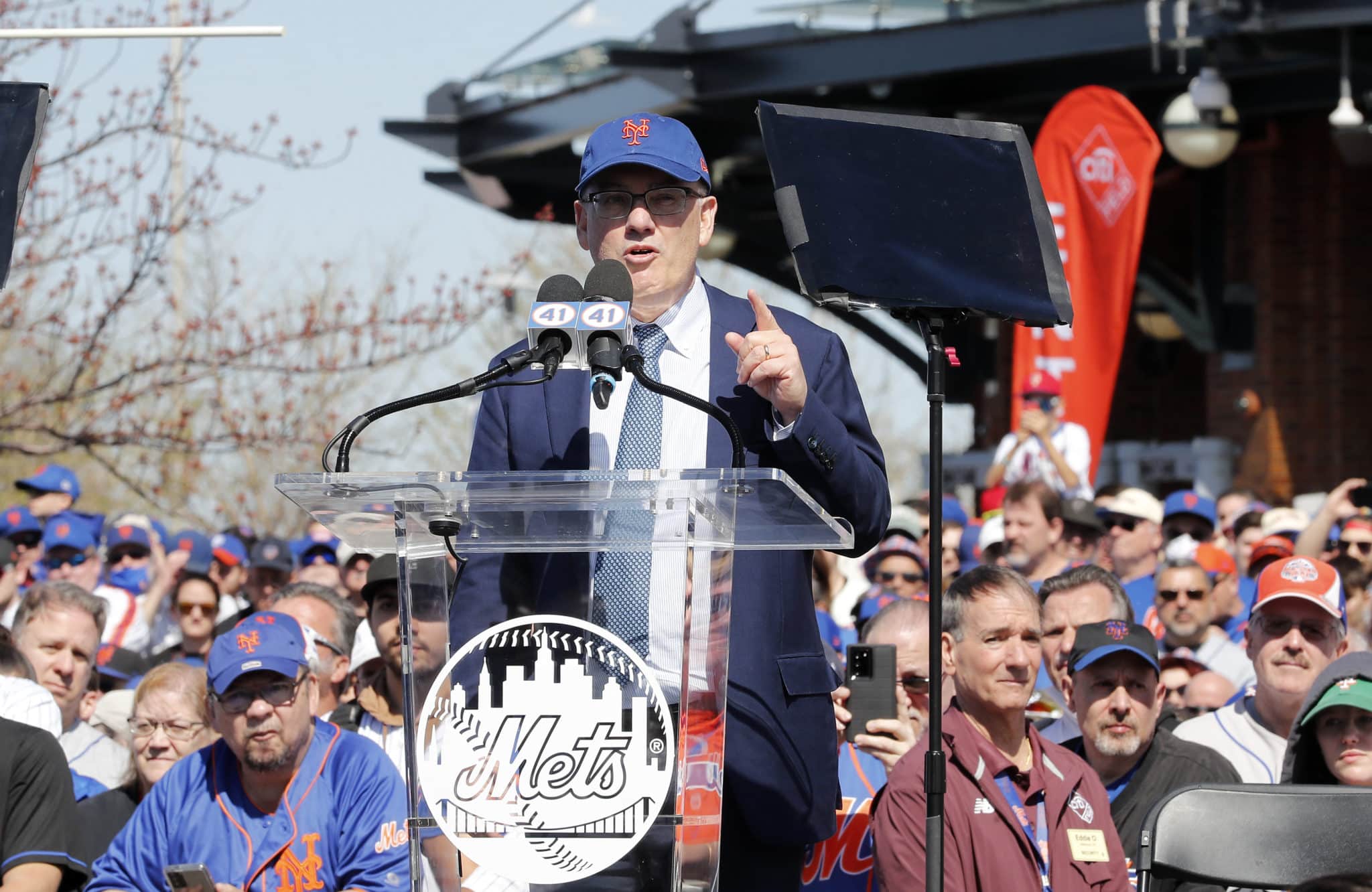 Extra Points: Steve Cohen and the Mets singlehandedly changing baseball -  WTMJ