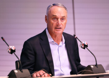 Extra Points: Commissioner Manfred, please end baseball blackouts