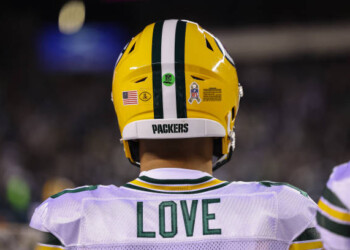 Extra Points: Packers sidestep potential contract disaster with compromise