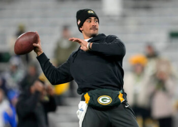 Extra Points: Gutekunst sends mixed-message with Love’s fifth-year option decision looming