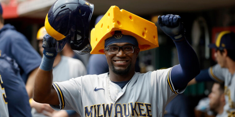 Brewers Beat Reds 5-1