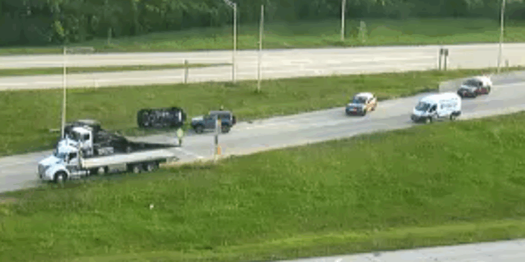 Truck Carrying SUVs Loses Cargo On 894 On-Ramp