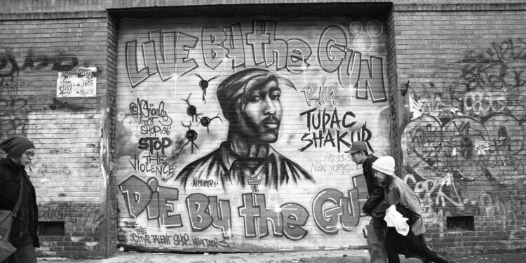 AP Source: Man tied to suspected shooter in Tupac Shakur’s 1996 killing arrested in Las Vegas