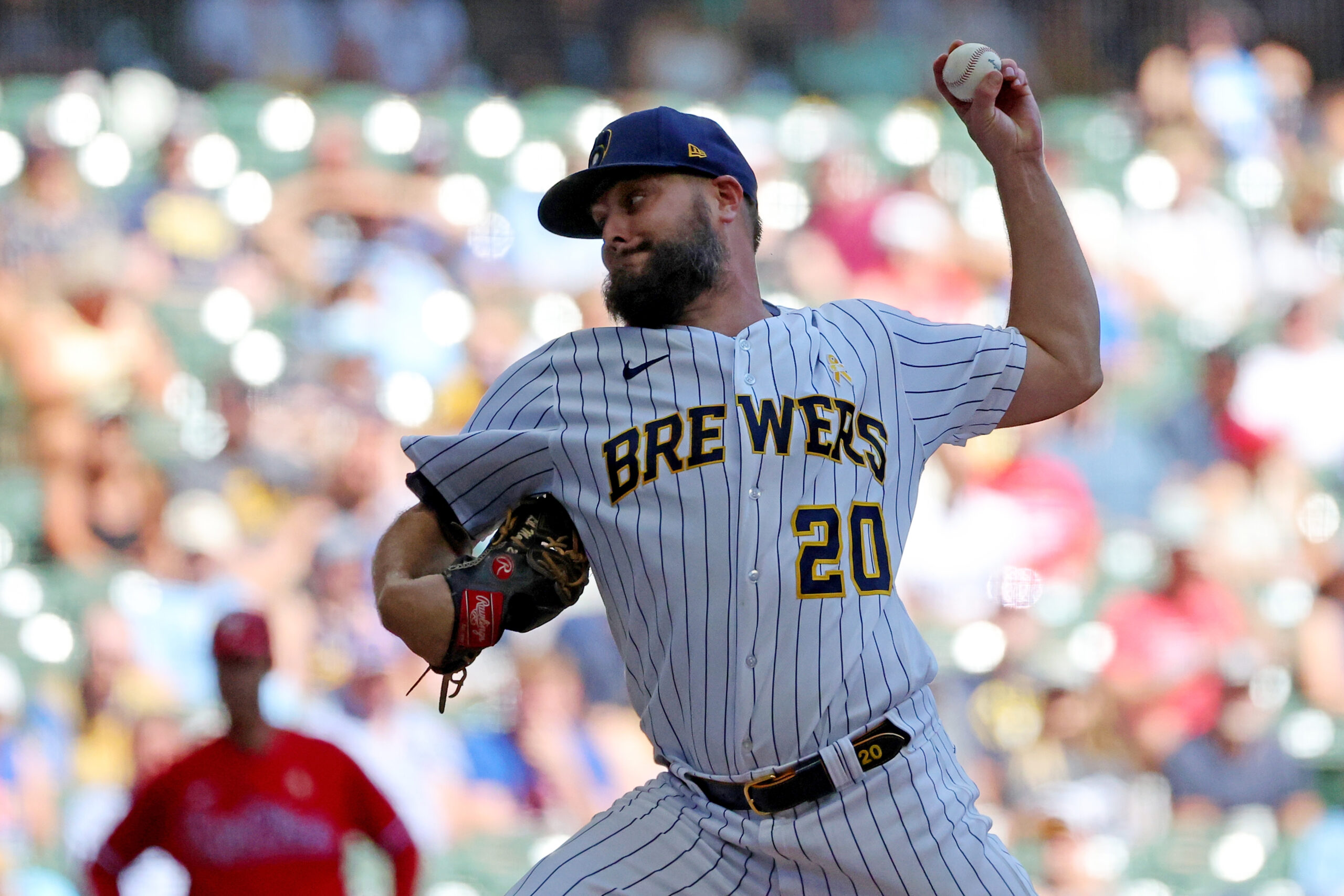 MILWAUKEE, WI - SEPTEMBER 03: Milwaukee Brewers starting pitcher