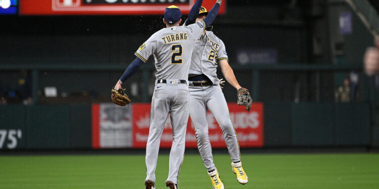 As the magic number ticks down to 2, Brewers post-season tickets go on sale