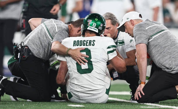 Aaron Rodgers's season-ending injury is the Most Jets Thing Ever