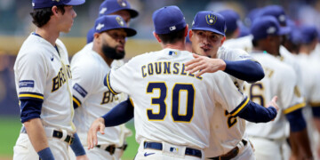 Four Run Sixth Lifts Arizona Over The Brewers, Crew Fall in Wild Card Series 2-0