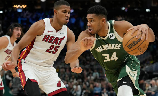 Bucks In 6 Minutes: Giannis shines in playoff rematch versus Heat (10/30/23)