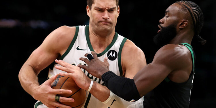 Bucks Fall to Jrue Holiday, Celtics in Thanksgiving Week Reunion