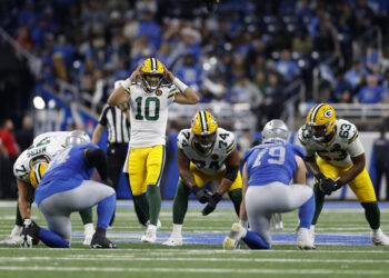 Packers upset Lions 29-22 on Thanksgiving