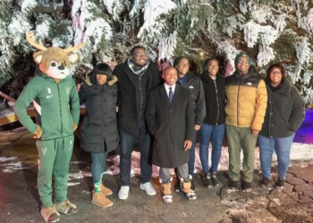 Milwaukee harvests its 110th Christmas Tree