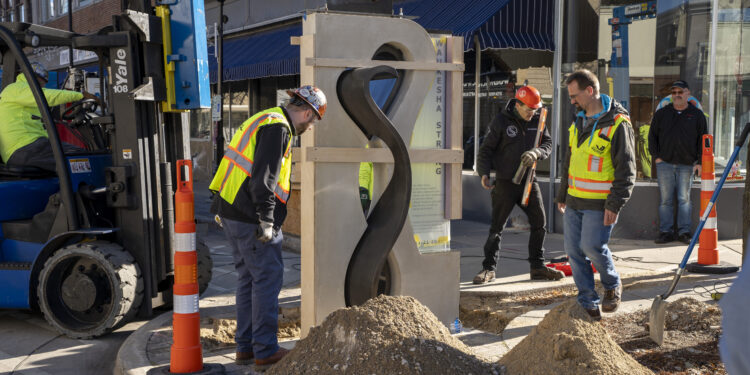 Waukesha to dedicate Christmas Parade memorial tonight